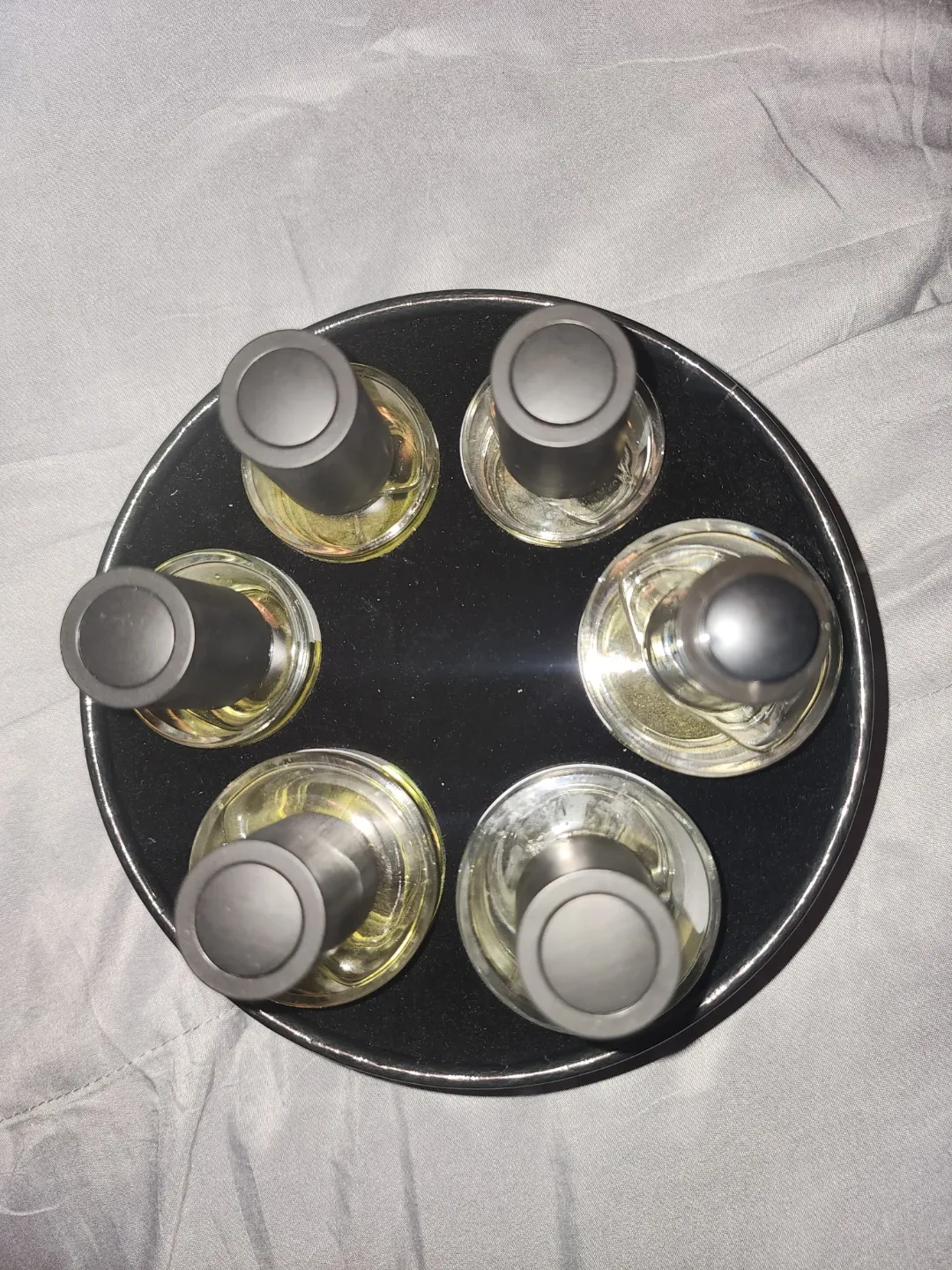 Eternal Perfume Oils Set image indicator(2)