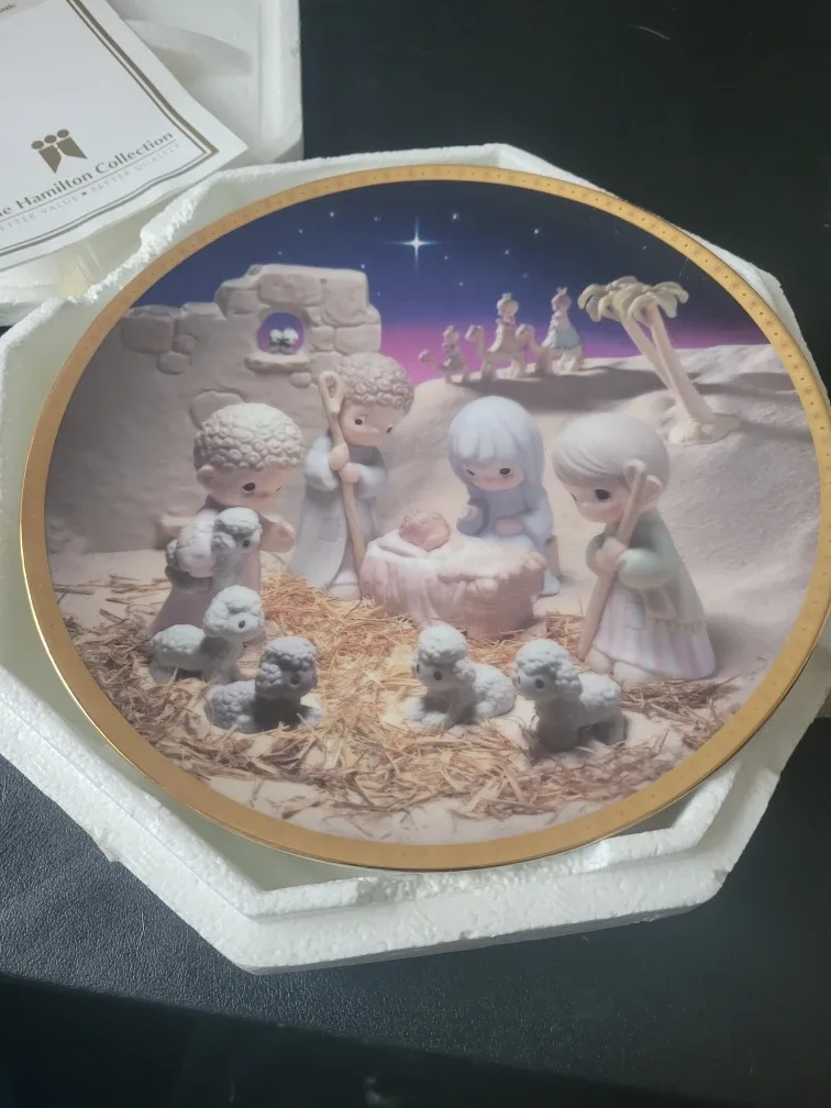 Precious Moments Unto Us A Child Is Born Plate