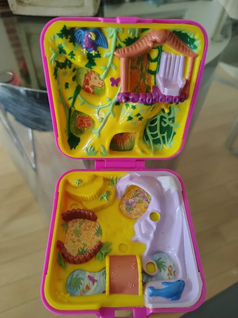 Collector's Vintage 1989 Polly Pocket Wild Zoo World Compact image indicator(2)