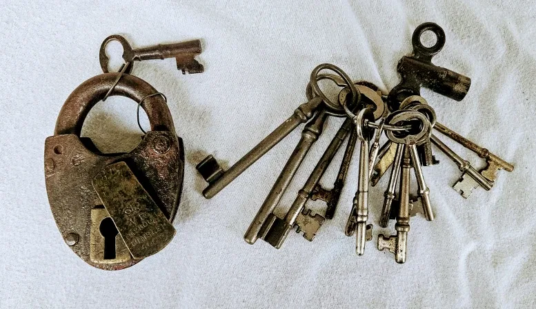 Antique Colonial Iron Gate Heavy Padlock with Skeleton Keys