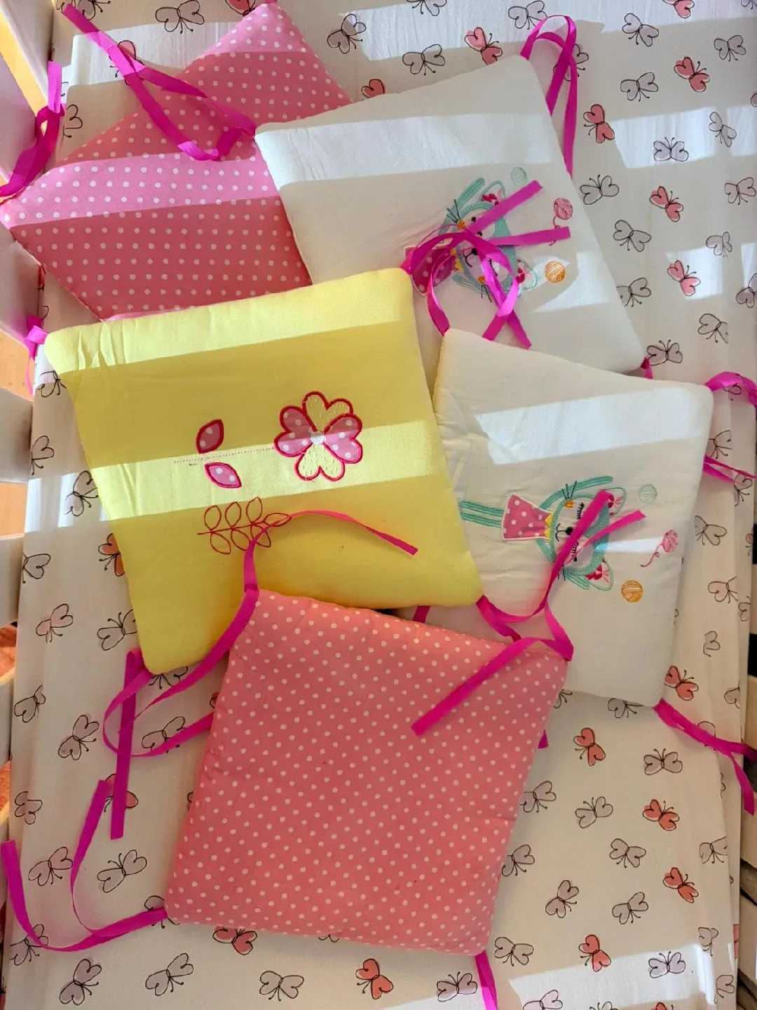 crib And AeroSleep Mattress + Crib Bumpers image indicator(5)