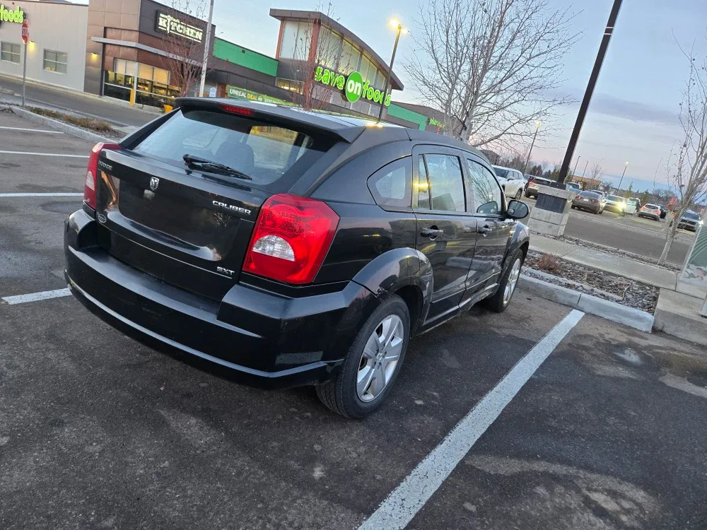 Dodge Caliber - Black image indicator(6)