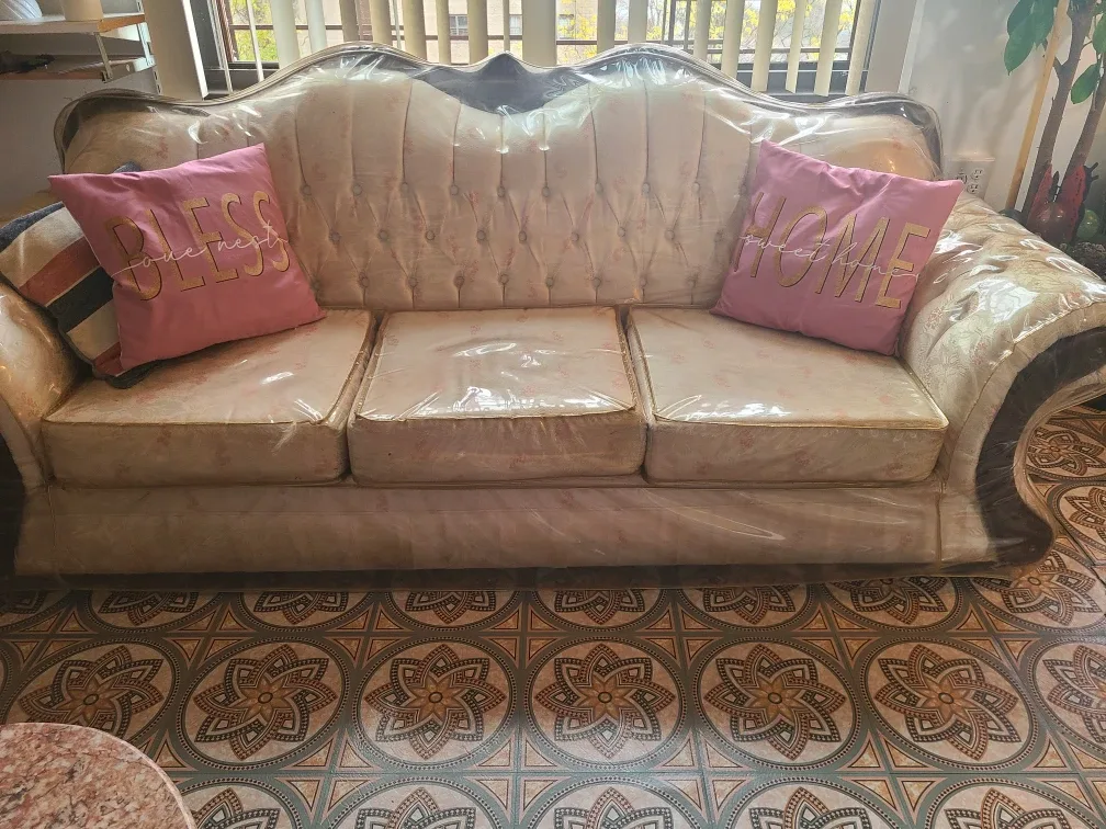 Loveseat, Couch, Chair, with 3peace table +dinner with 4 chairs image indicator(3)