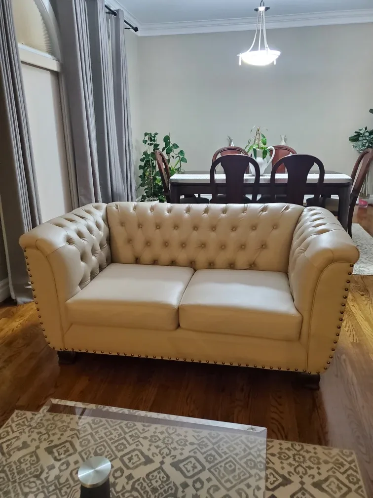 Beige Chesterfield Style Sofa image indicator(3)