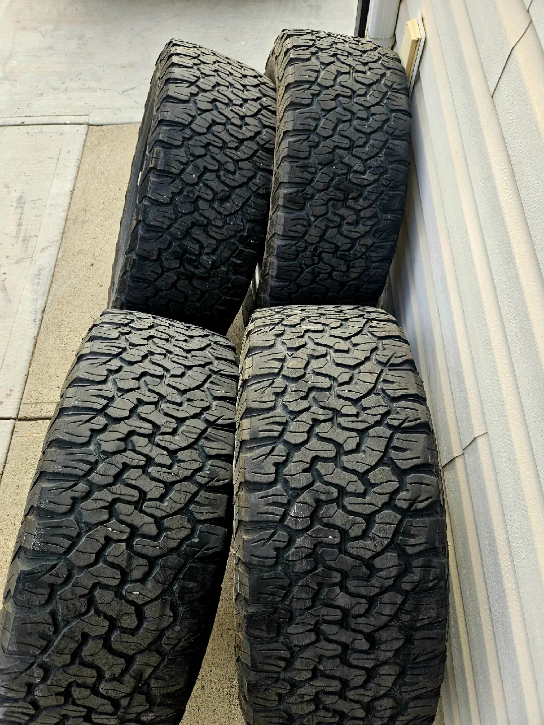 BFGoodrich All-Terrain T/A KO2 Tires - Set of 4 image indicator(2)