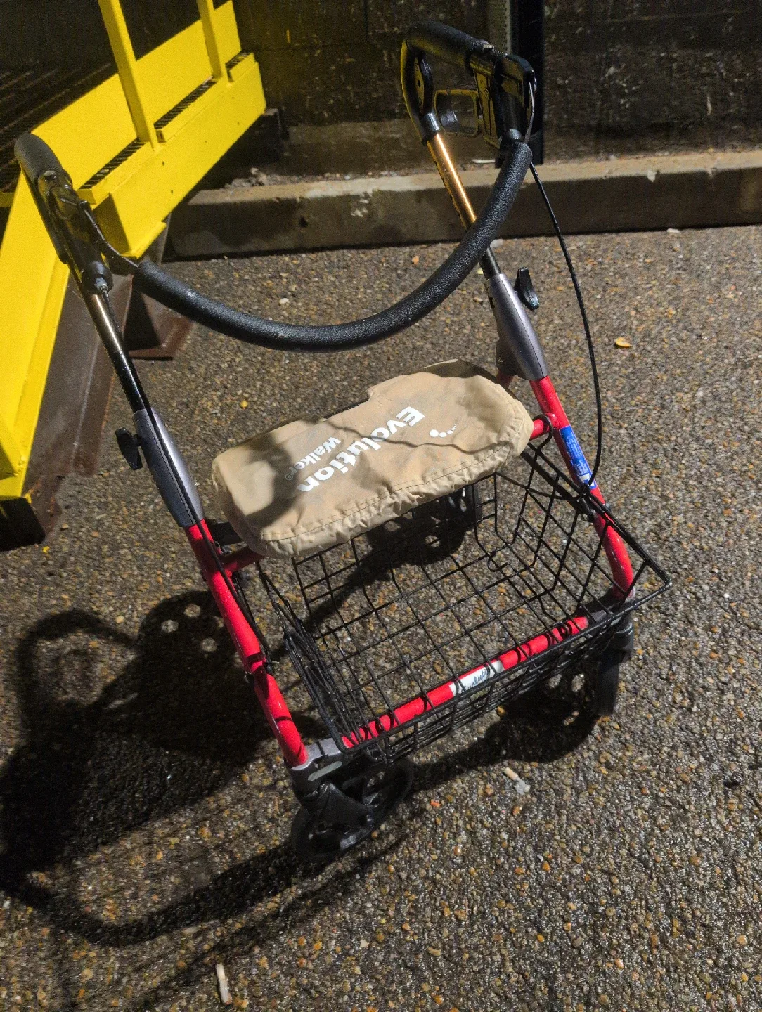 Evolution Walker with Seat and Basket image indicator(2)