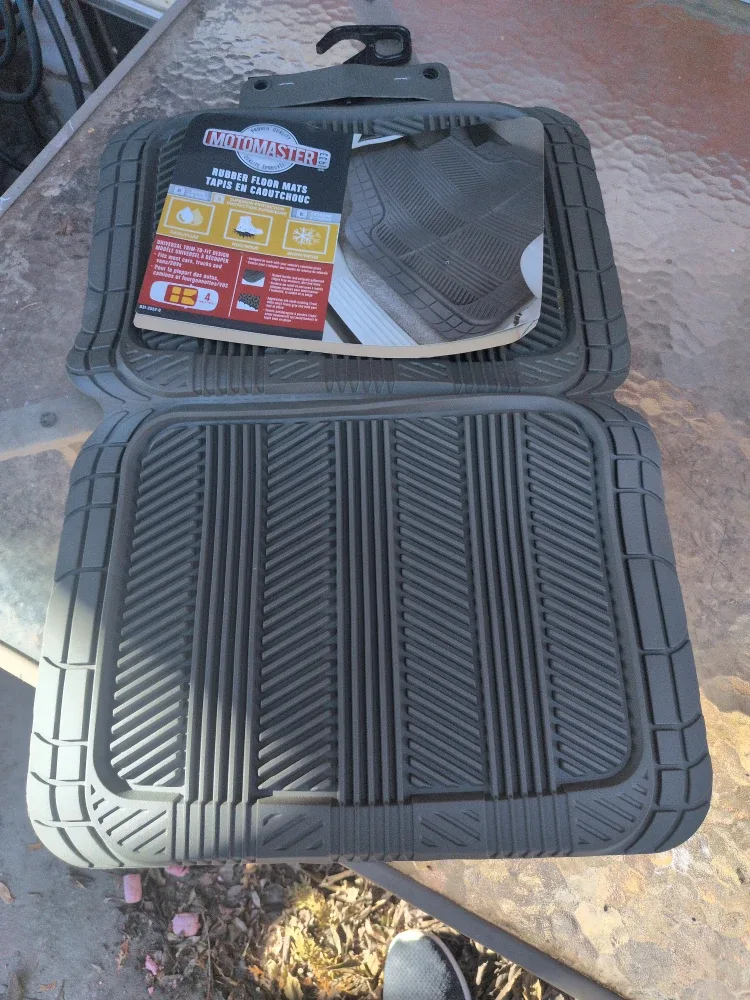 MotoMaster Rubber Floor Mats - Set of 4
