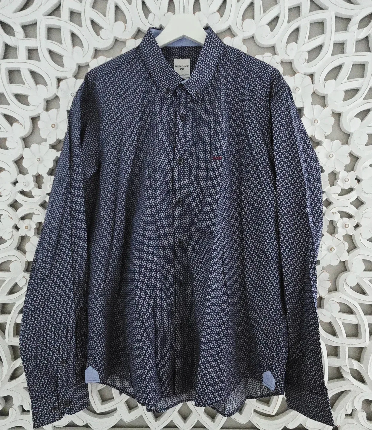 Gendive Authentic Clothing Company Shirt