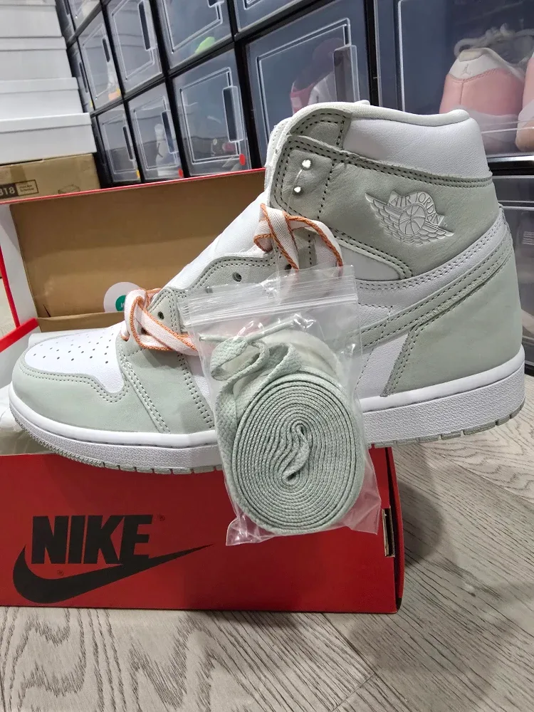 Nike Air Jordan 1 High OG Seafoam (Wmns) US 11.5 Men (10)