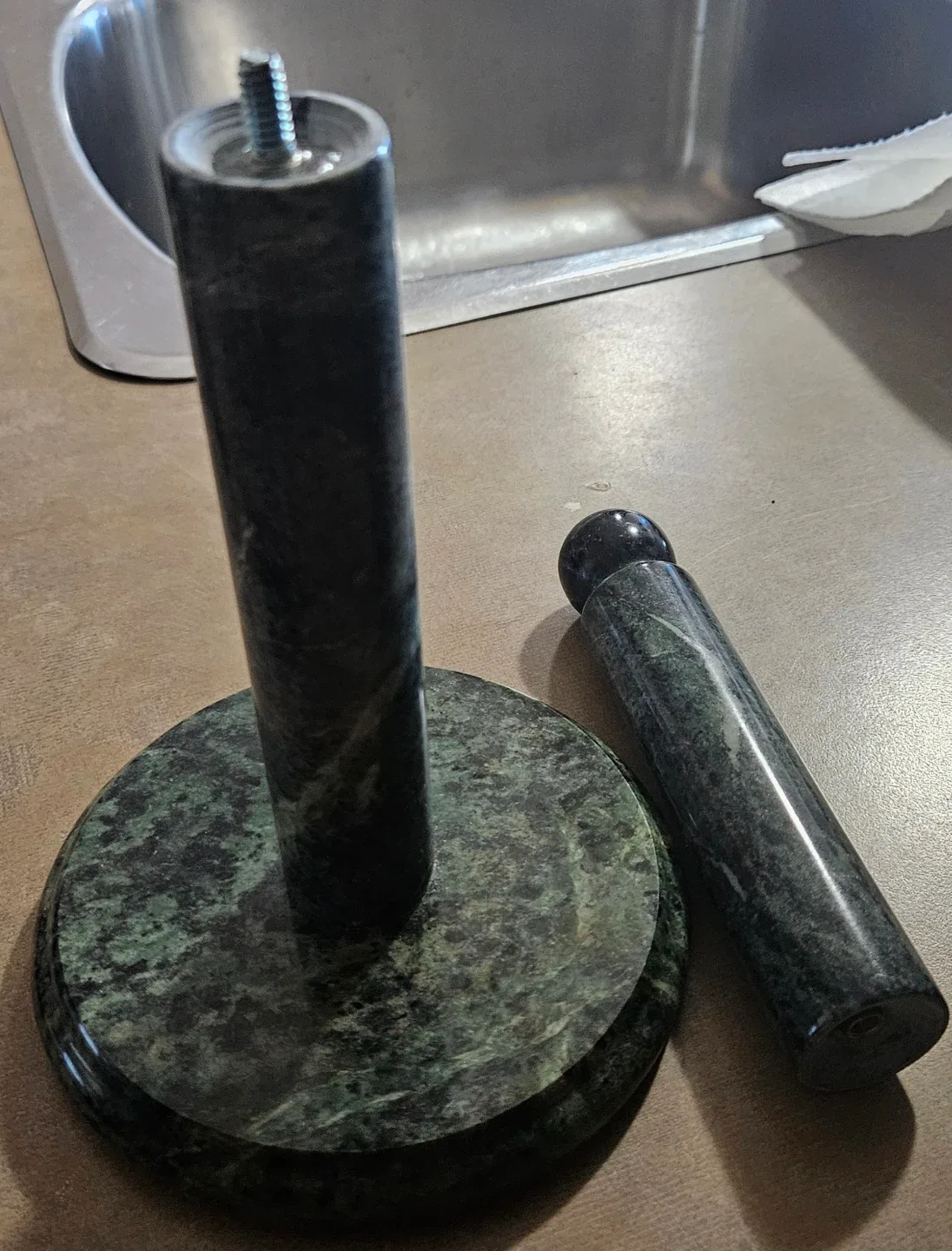 Marble Paper Towel Holder image indicator(3)