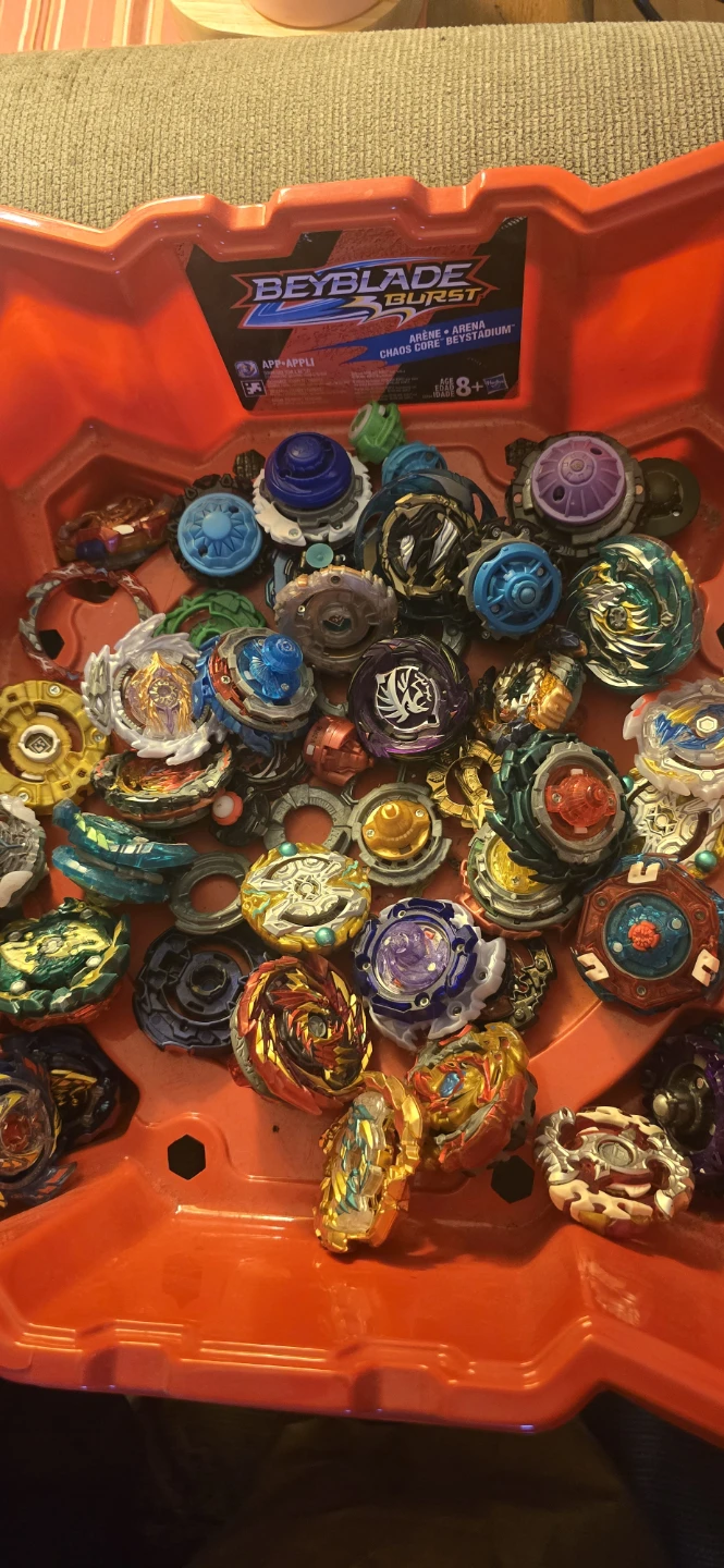 Beyblades Lot - photo 2