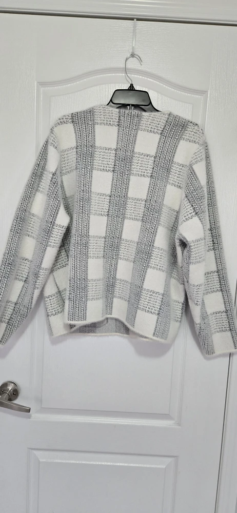 Super Soft Laura Plus Boucle Button Cardigan - photo 4