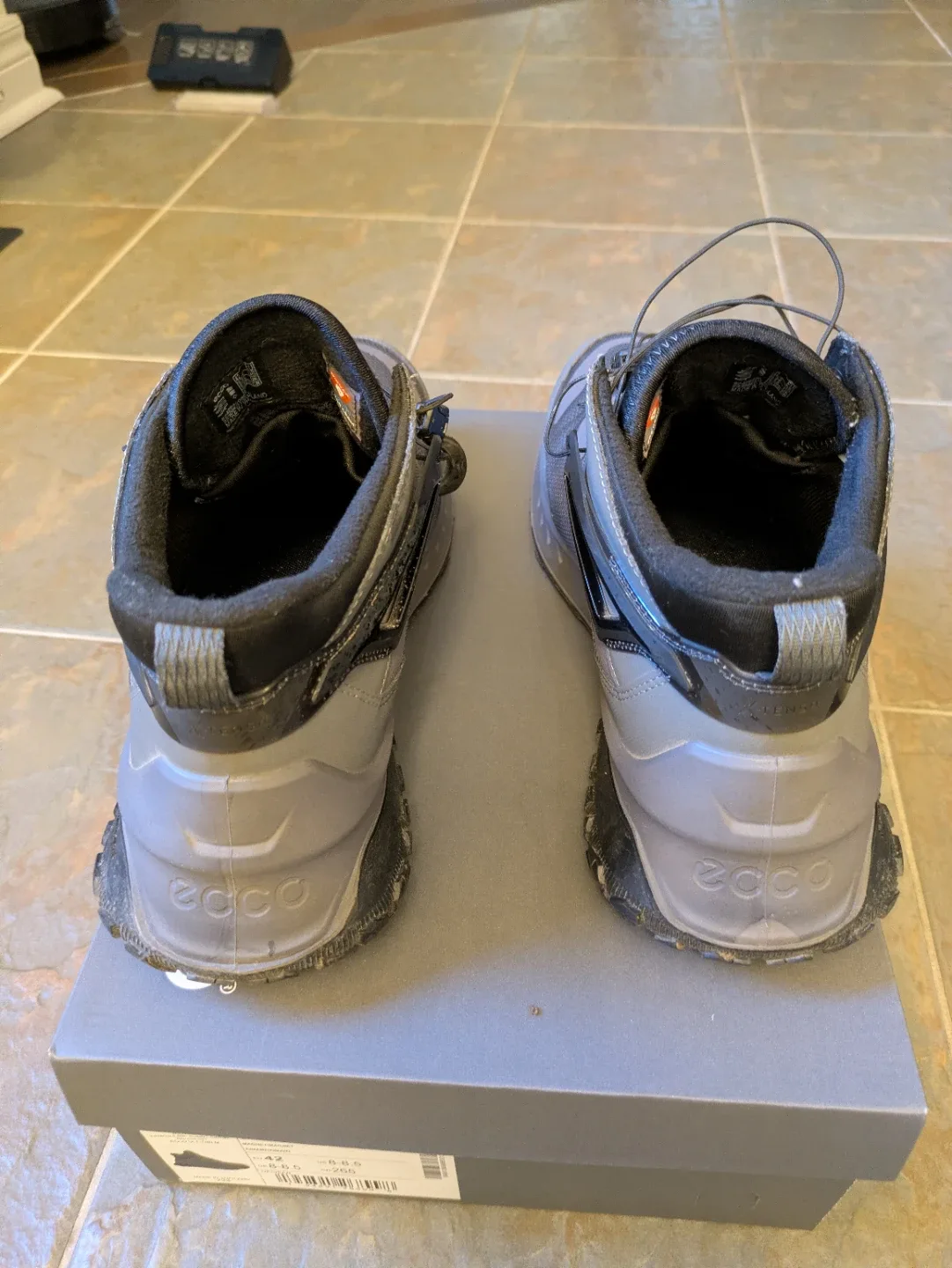 Ecco Men's Biom 2.1 Grey Hiking Shoes image indicator(4)