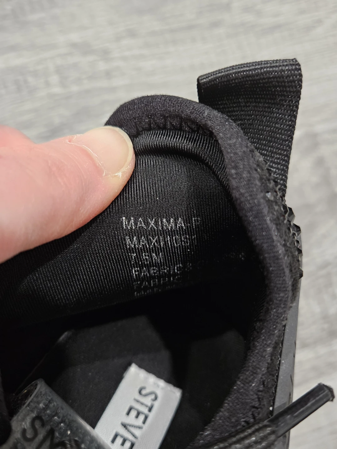 Steve Madden Maxima-R Sneakers, Size 7.5, Black - photo 3