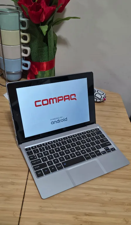 Compaq 2-in-1 Tablet/Laptop image indicator(10)