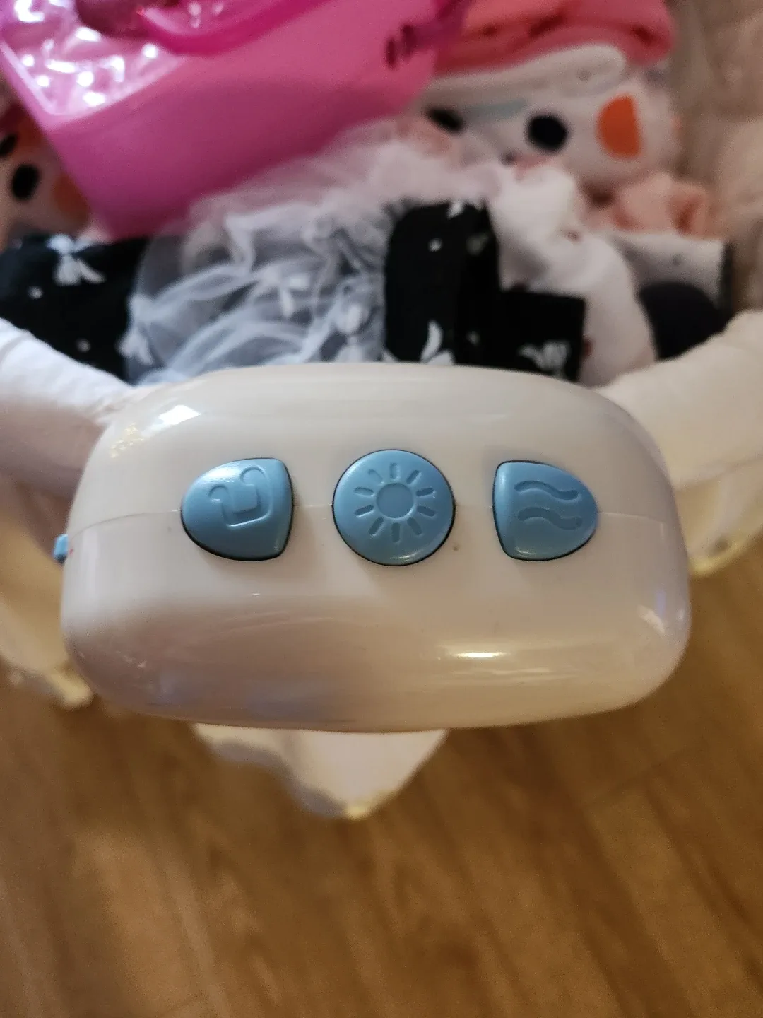 Lily Baby I Love You Bassinet image indicator(6)