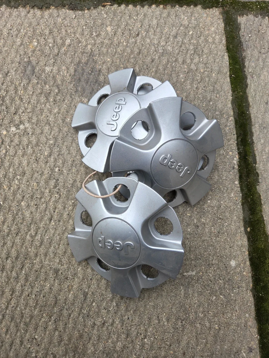 Jeep Hubcaps - Set of 4 image indicator(2)