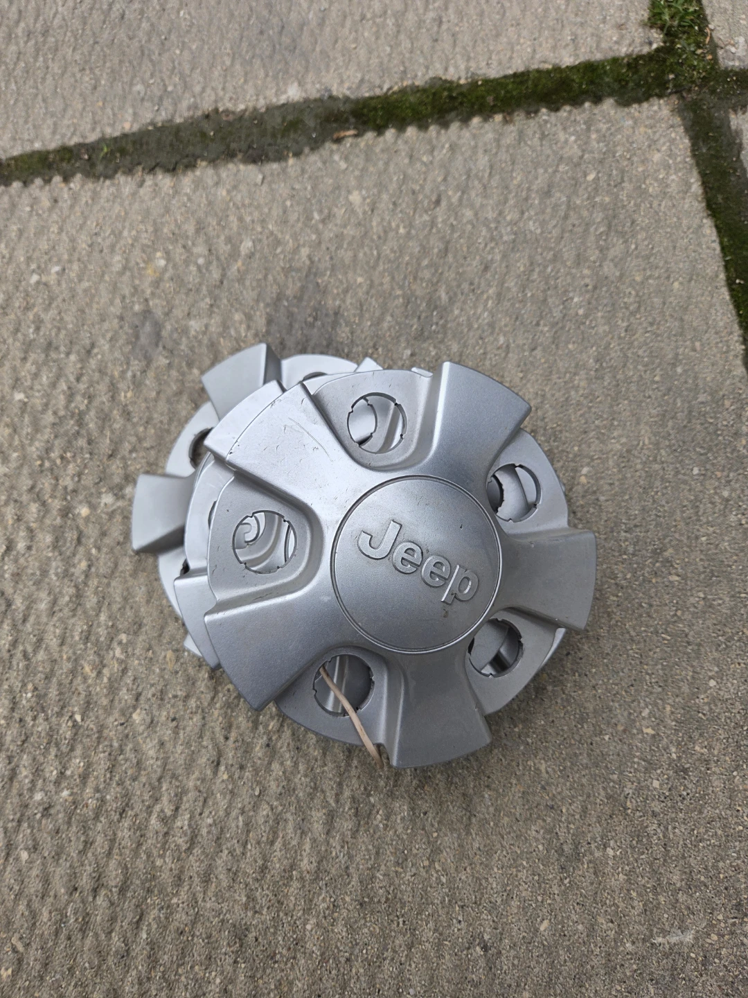 Jeep Hubcaps - Set of 4 - photo 3