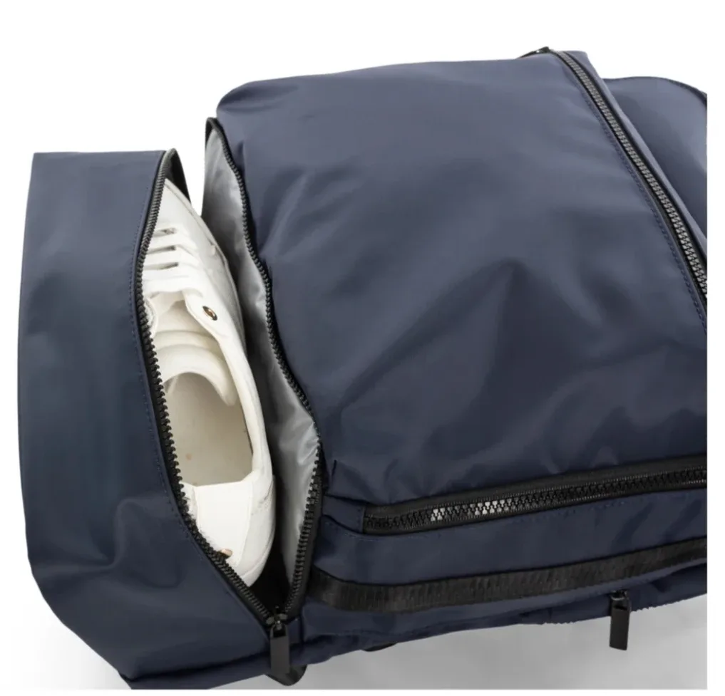 New- Bugatti Traveller Convertable Backpack image indicator(9)