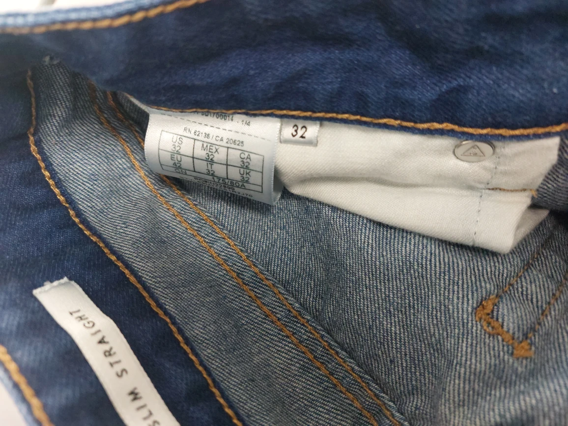Guess Slim Straight Jeans, Size 32 - photo 3