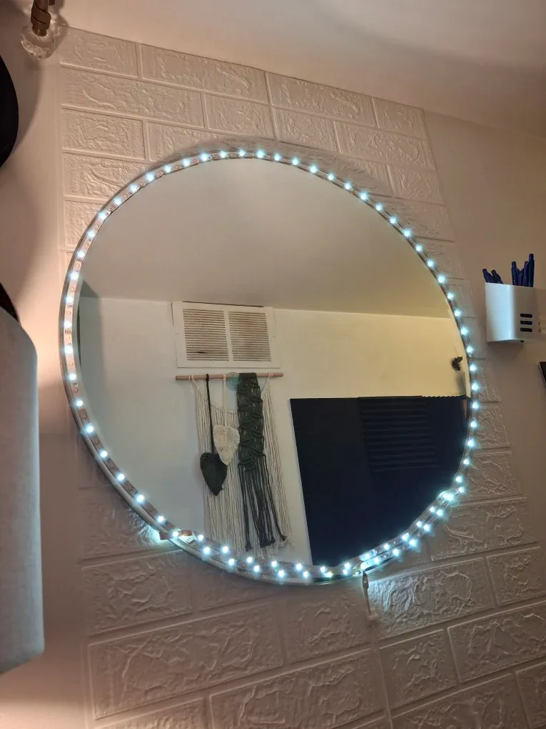 Round Mirror with LED Lighting image indicator(2)