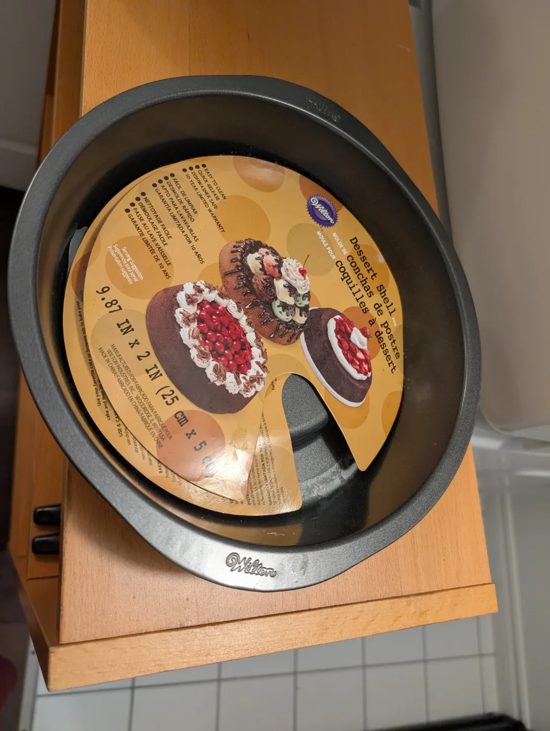 NEW Wilton Dessert Shell Pan - 9.87 in x 2 in thumbnail