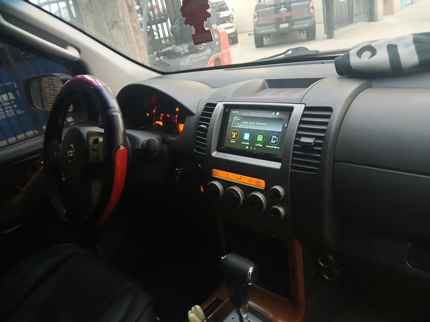 Nissan  pathfinder 2006 SE sport v6 image indicator(3)