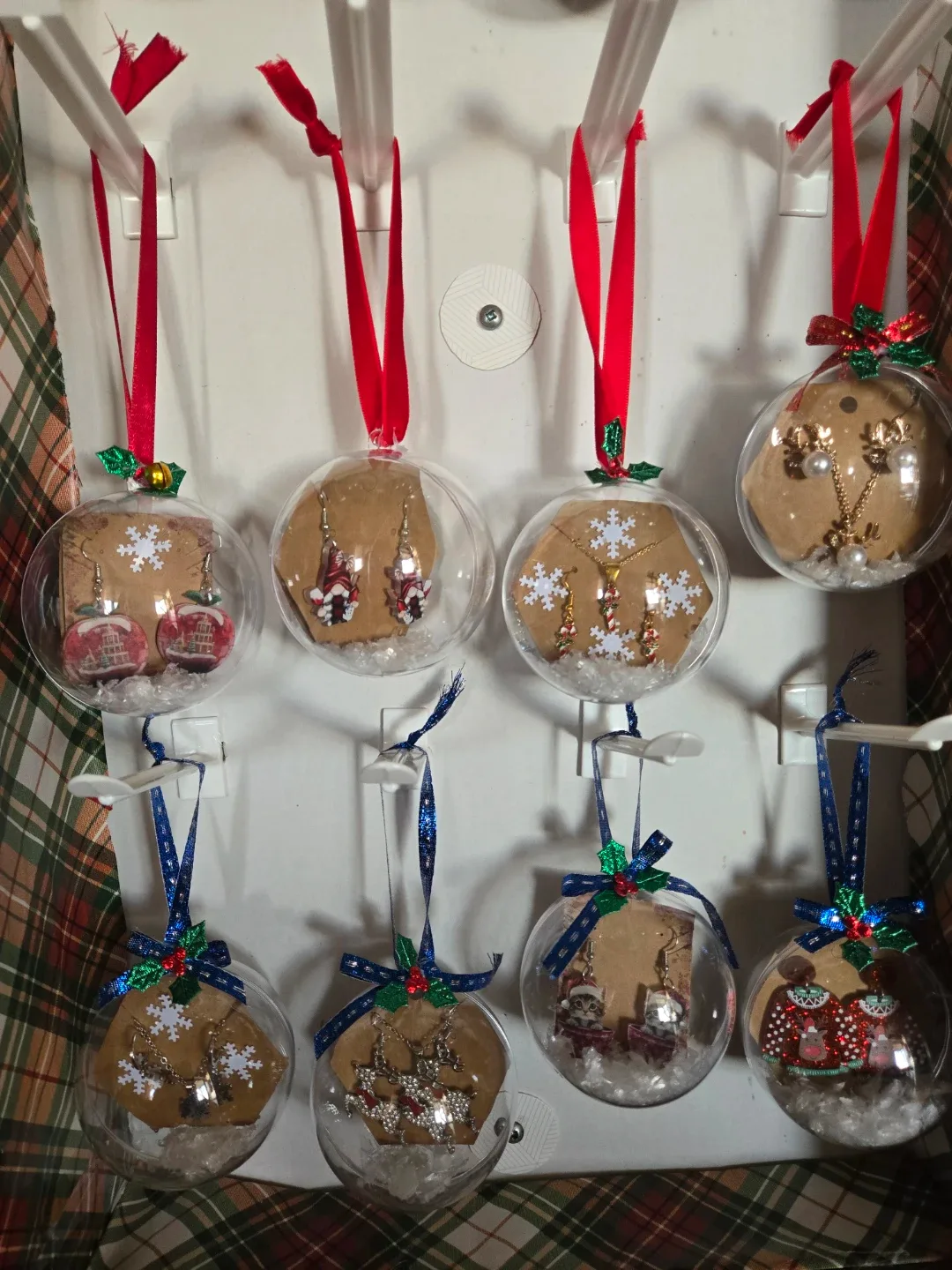 Handmade Christmas Ornament Earrings and necklaces image indicator(3)