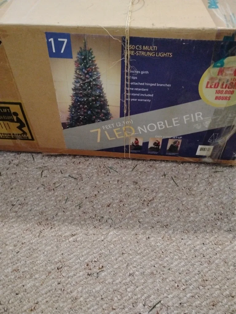 7 ft Pre-Lit Noble Fir Christmas Tree