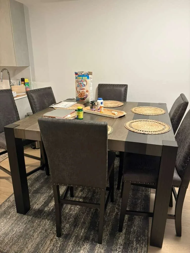 Dining Table with 6 Chairs