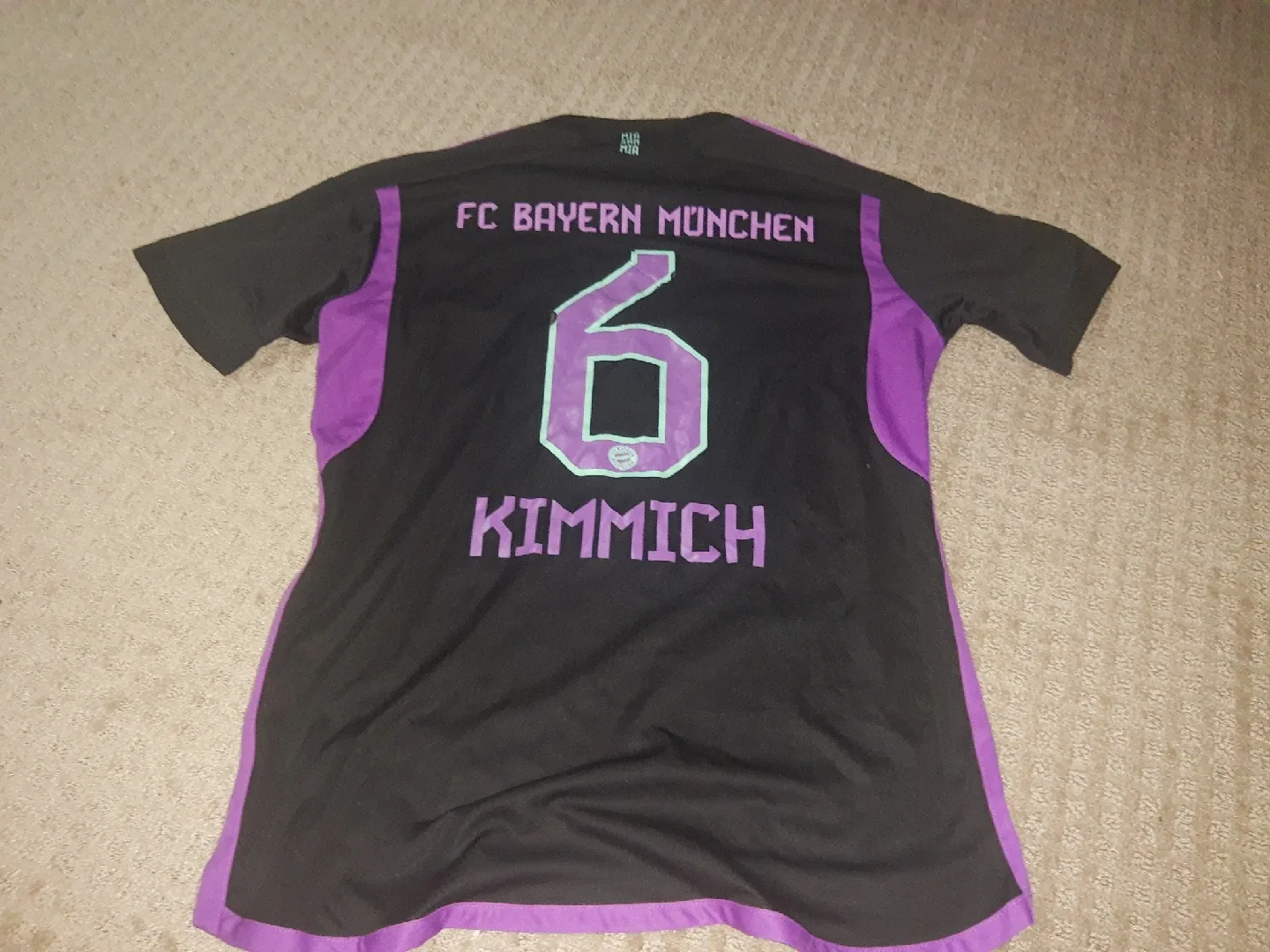 FC Bayern Munchen Kimmich #6 Jersey image indicator(2)
