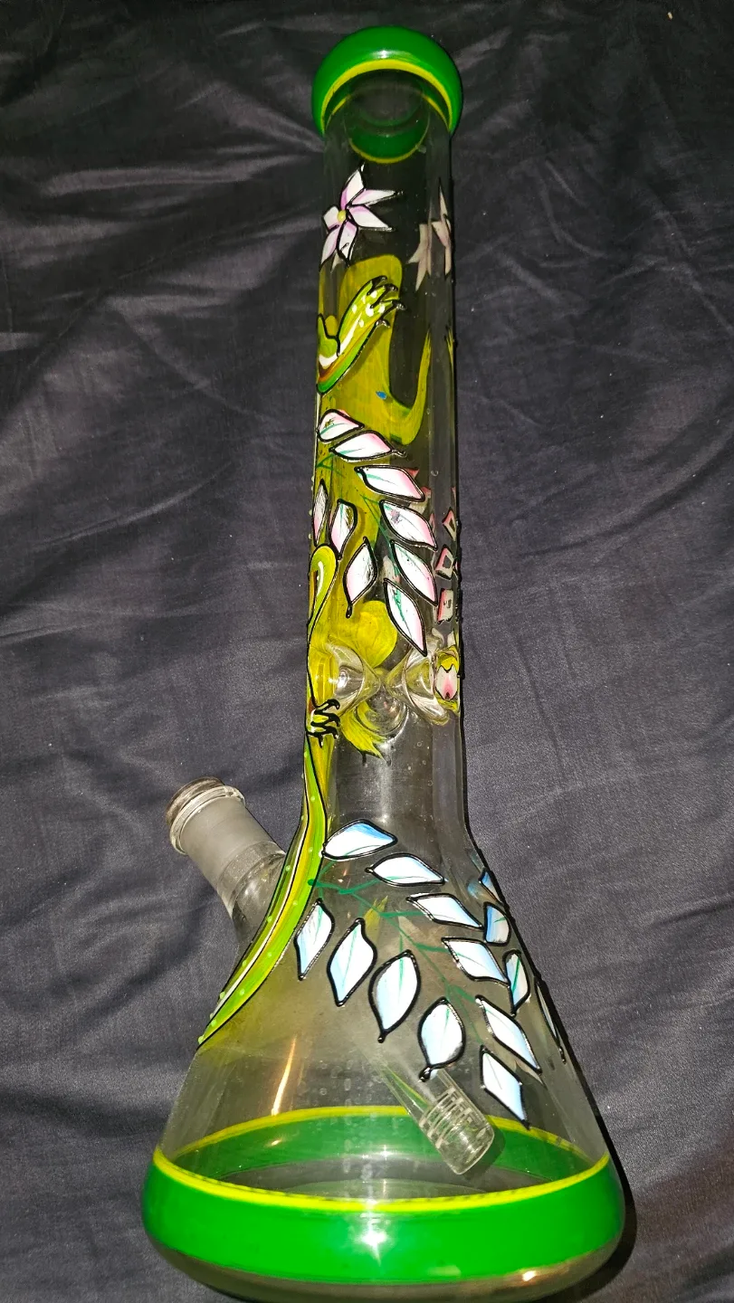 Iguana Water Vase image indicator(3)