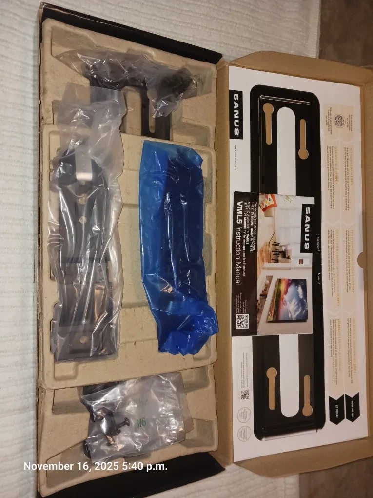 Sanus Premium Fixed-Position TV Wall Mount 40-50" image indicator(5)