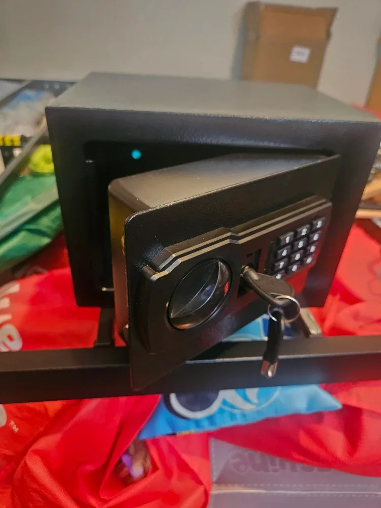 Small Fireproof Safe Box image indicator(6)