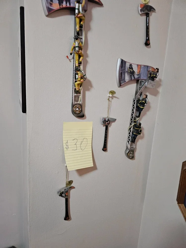 Firefighter Figurines & Decor image indicator(2)