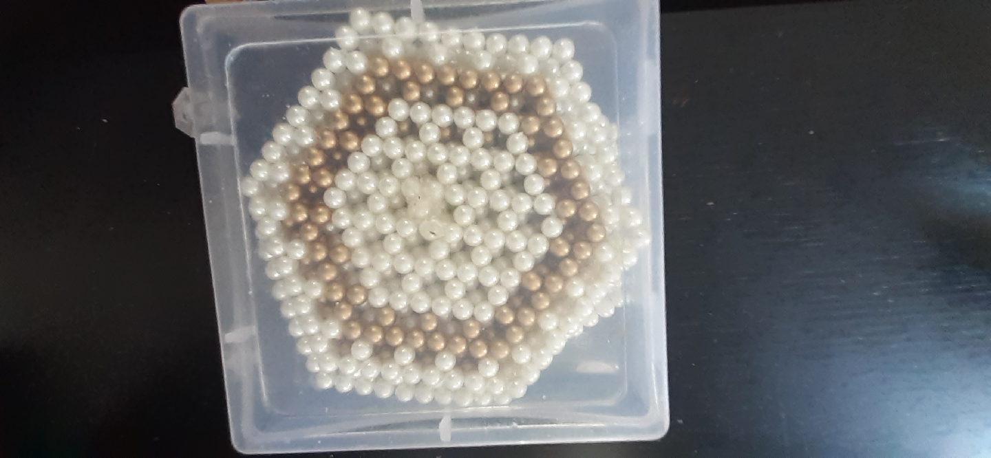 🥕Tea Coasters made with white and gold beads