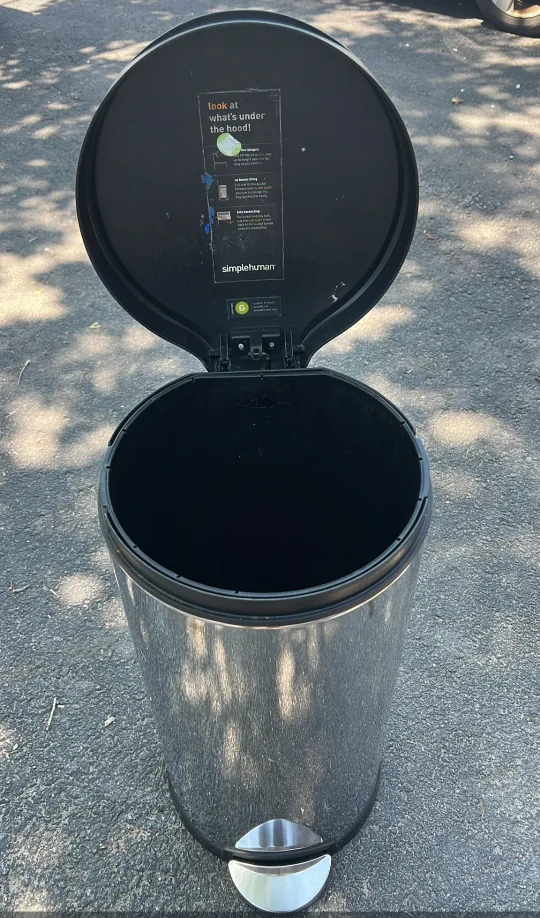 simplehuman Stainless Steel Trash Can image indicator(2)