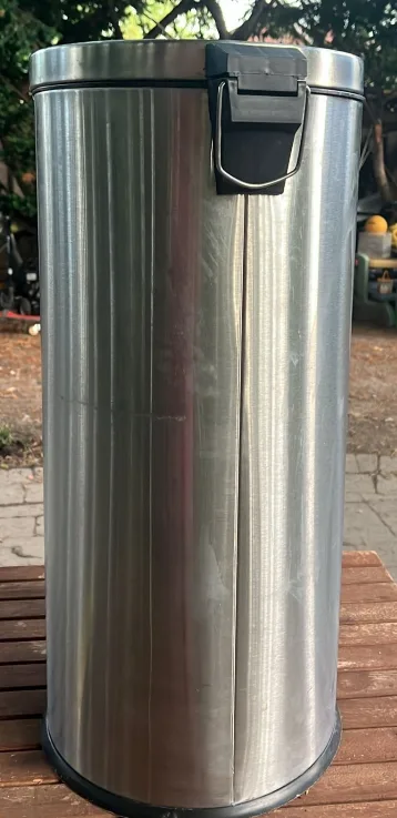 simplehuman Stainless Steel Trash Can image indicator(6)