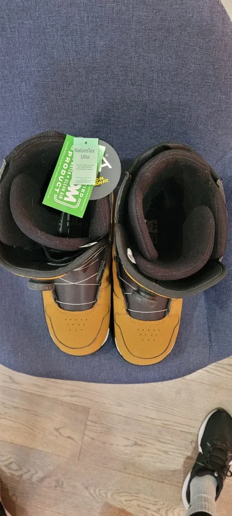 DC Phase BOA Snowboard Boots - Size 11 - Brand new! image indicator(3)