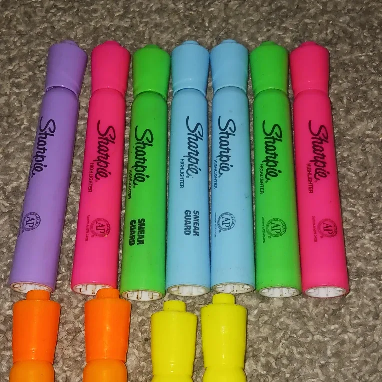 Sharpie Highlighters - Smear Guard - Assorted Colours image indicator(2)