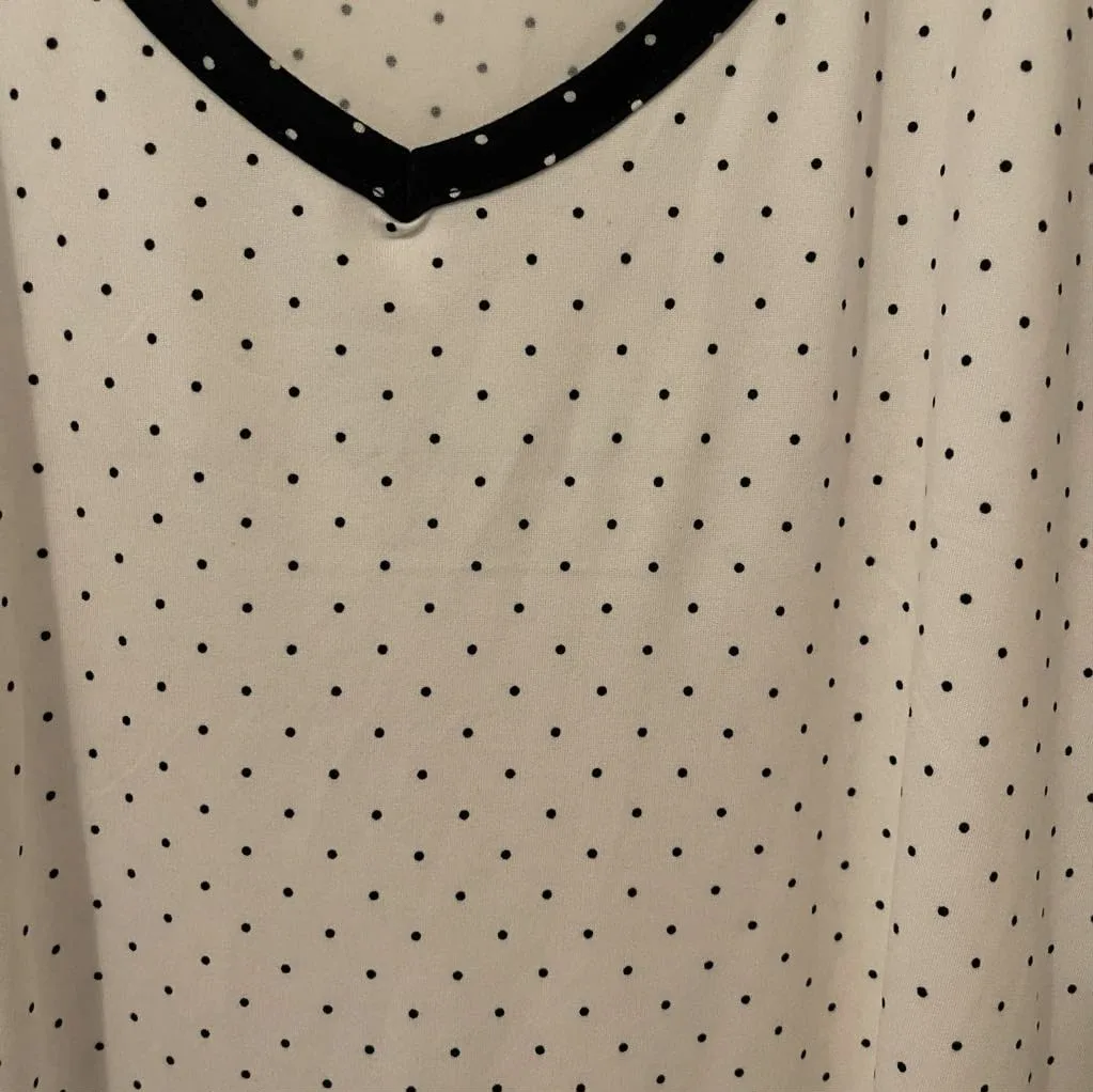 White&Blue Flora Nikrooz Women's Sleeveless Polka Dot Pajama Top image indicator(3)