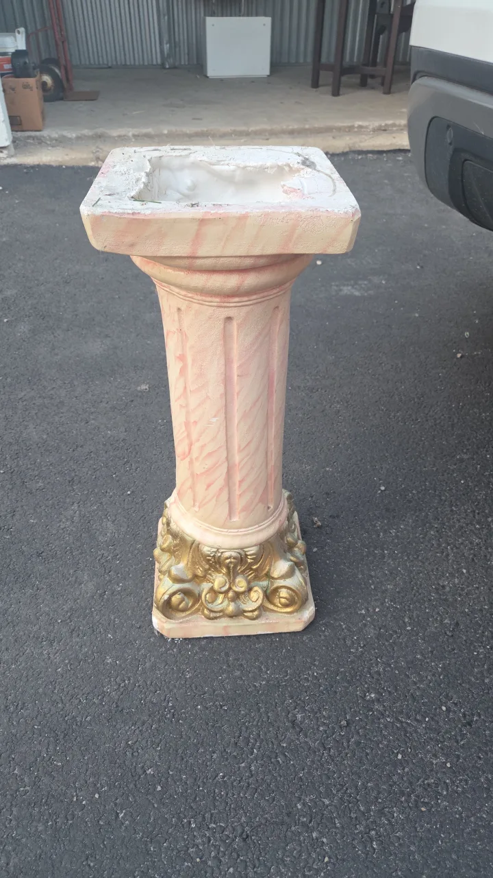 Decorative Garden Pedestal thumbnail