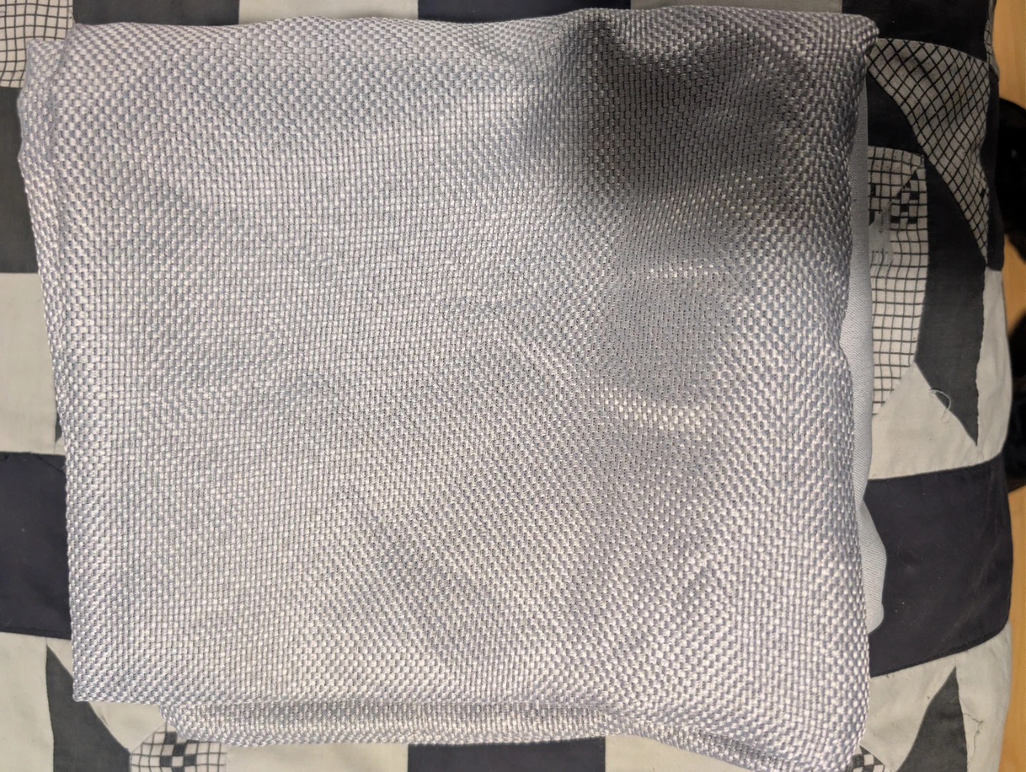 2 shear curtains - photo 2