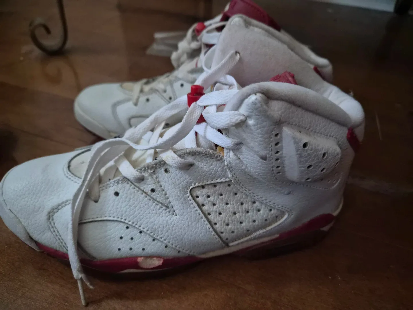 Jordan 6 Retro White/Red Shoes image indicator(2)