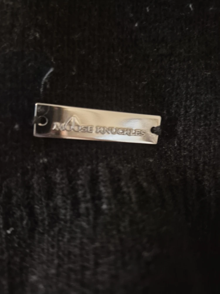 Moose Knuckles Black Toque - photo 2