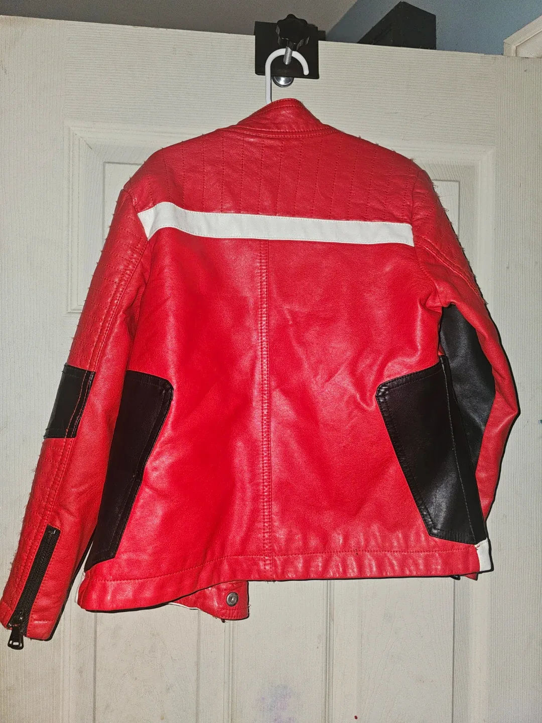 RR Red & Black Leather Jacket - Size 5-6 image indicator(2)