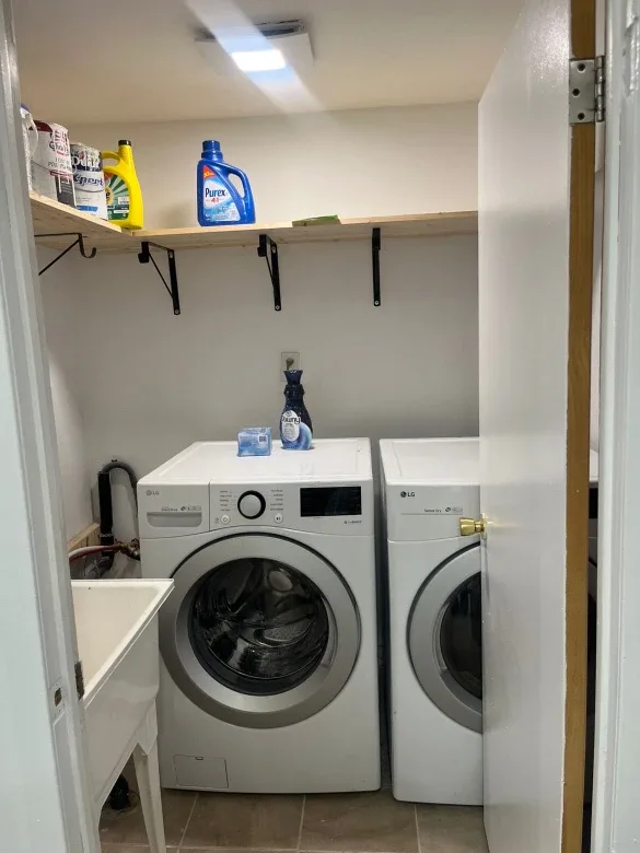 2 bedroom basement in pickering image indicator(3)