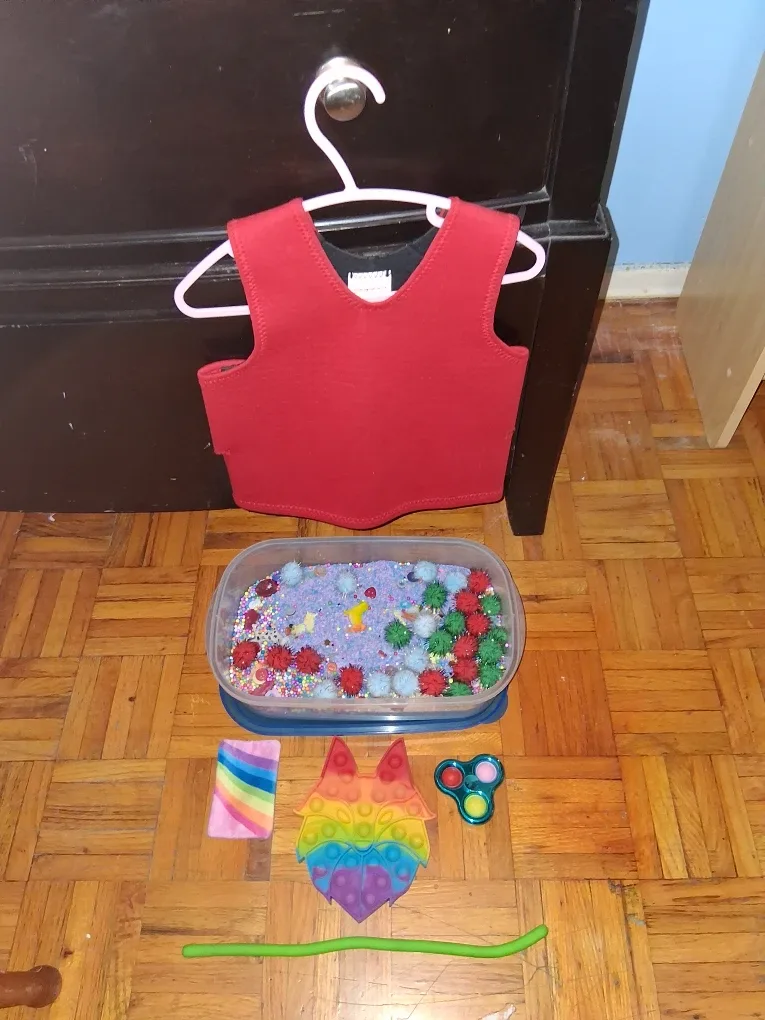 Kids' Sensory Combo (compression vest + plus more sensory fun) thumbnail