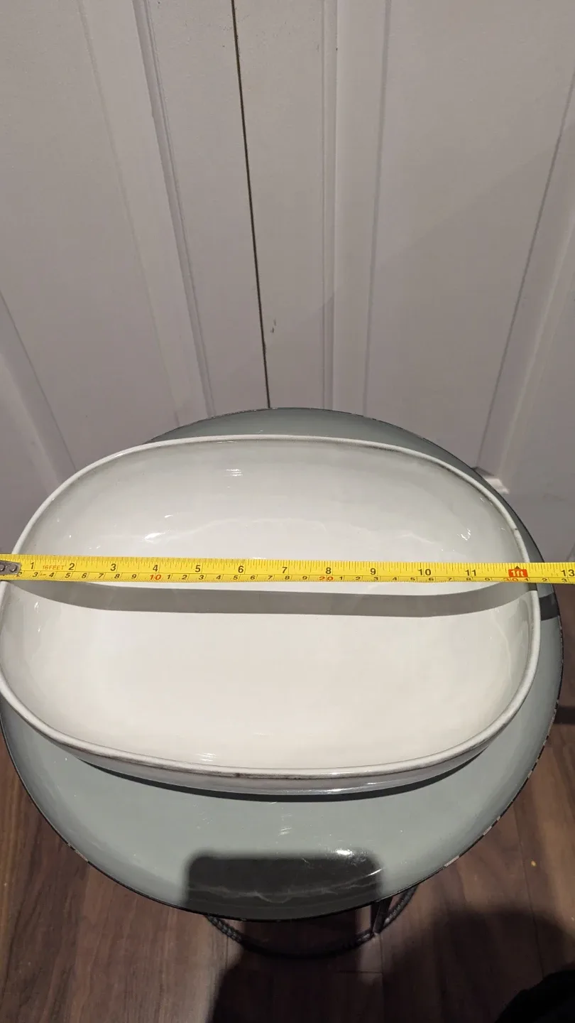 White Ceramic Serving Dish image indicator(5)