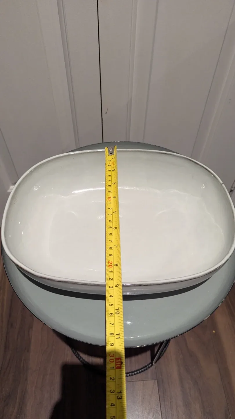 White Ceramic Serving Dish image indicator(6)